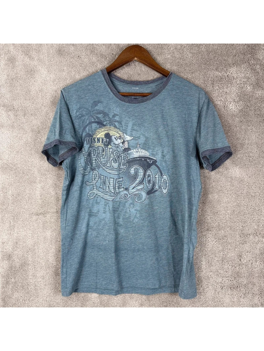 Disney Cruise 2010 Unisex Graphic T-Shirt Size Large 100% Cotton